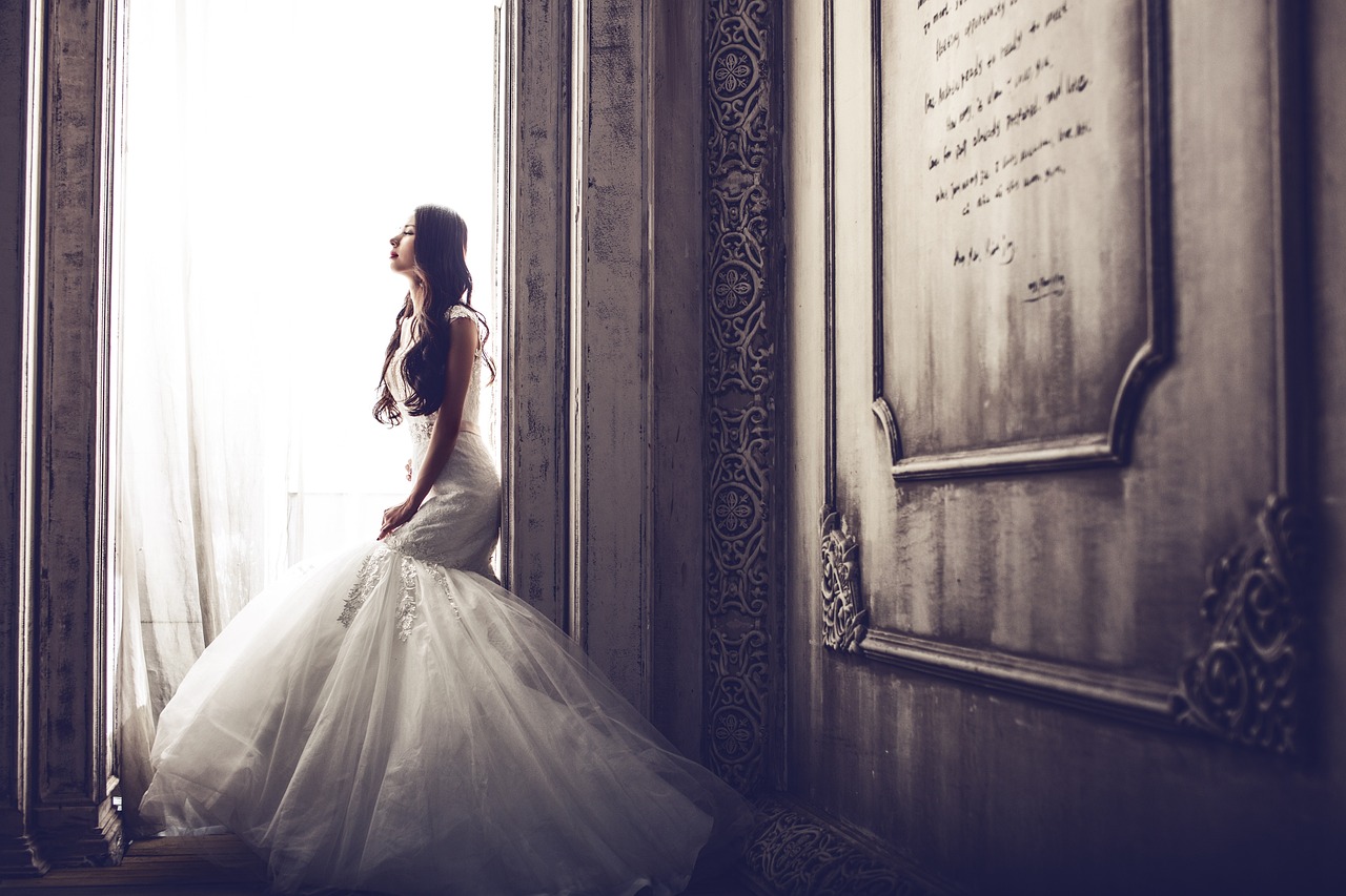 5 najlepszych sukien, które sprawią, że Twój ślub będzie wyglądał czarująco